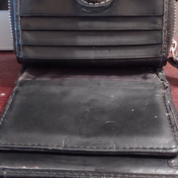 Coach Folding Wallet - Picture 8 of 9